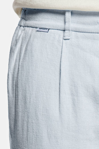 Avenues * The Linens Avenues * The Linens