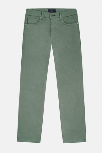 Defenders * The Straight Fit Five-pockets