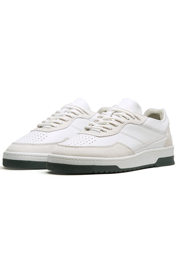 Lakes * The Classic Sneakers